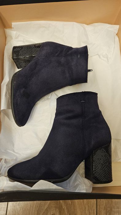 Ghete piele naturala intoarsa Rizzoli 35