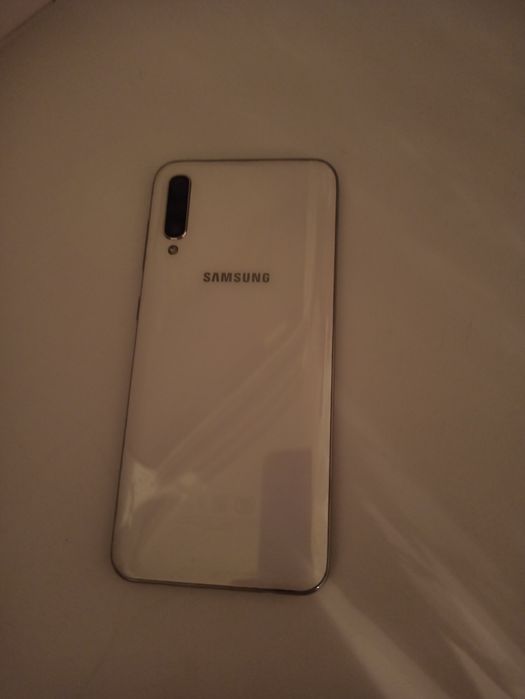 Продам телефон Самсунг