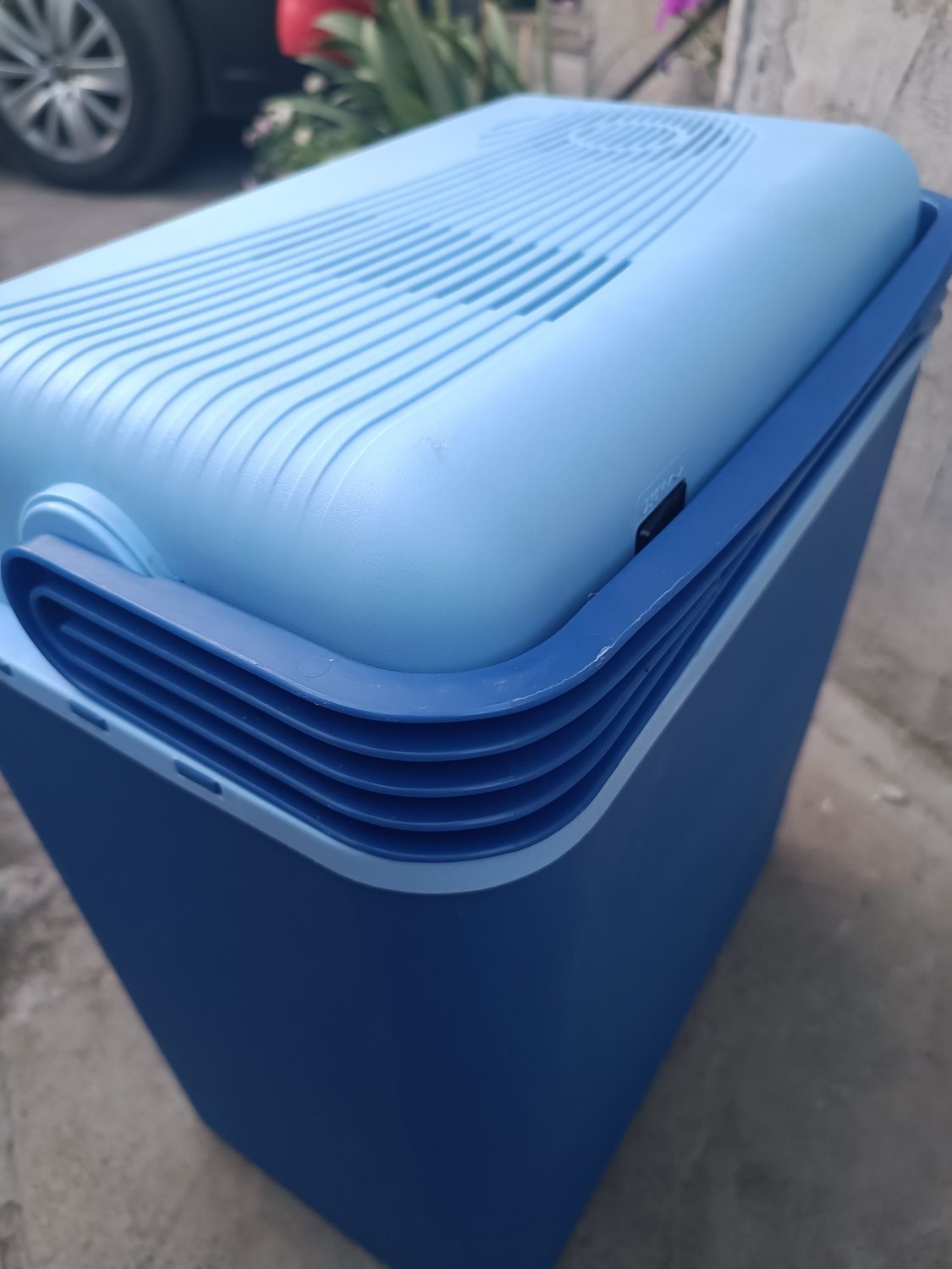 Хладилна кутия  на 12v