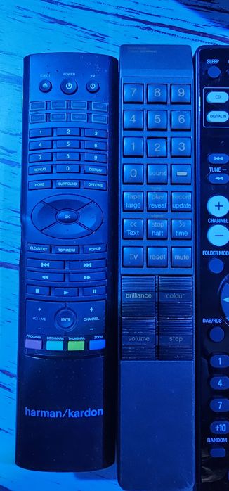 Telecomanda denon  apple yamaha bang and olufsen harman  onkyo samsung