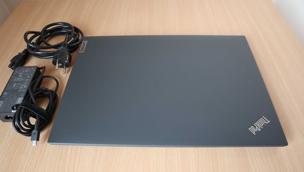 Lenovo ThinkPad T16 2 Gen AMD 740M 16"/ Ryzen 7545U / SSD 1TB / 16GB