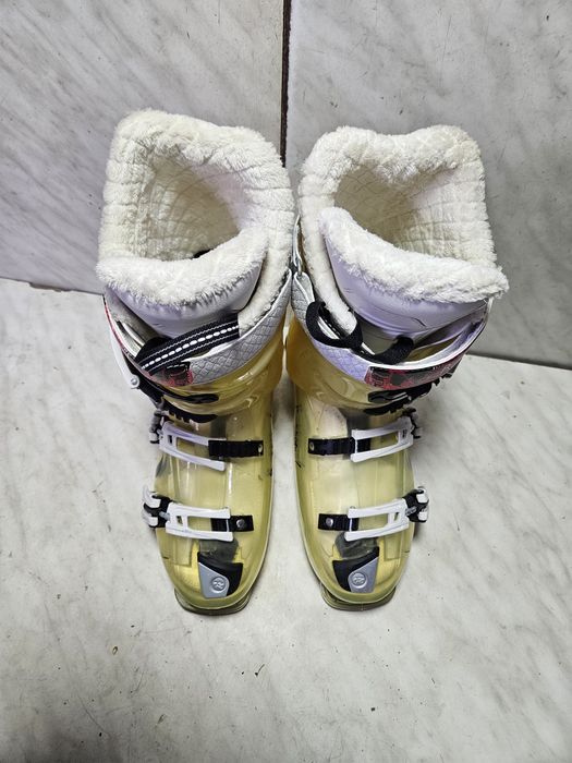 Clapari ski schi Rossignol   mondo  26,5   corespunde mărimii 40-41