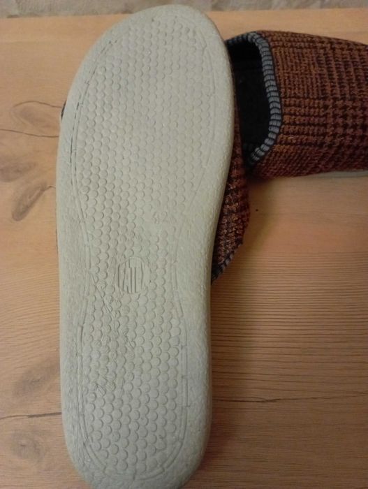 Домашни чехли № 42 и № 44