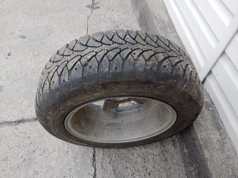 Продам шины с дисками