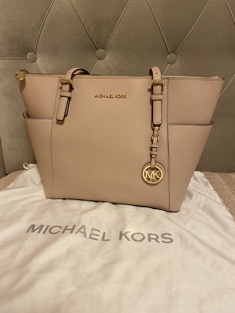 Michael Kors Jet Set Дамска чанта