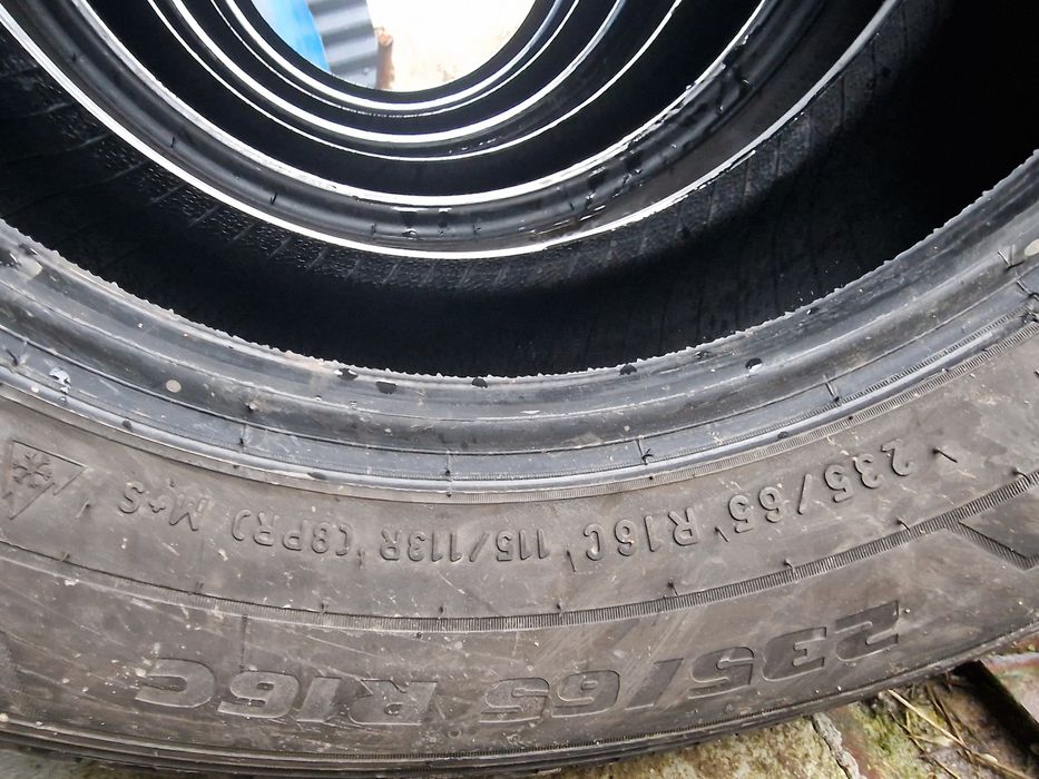 Anvelope 235/65R16C marca Pirelli, DOT 2021, 7 mm