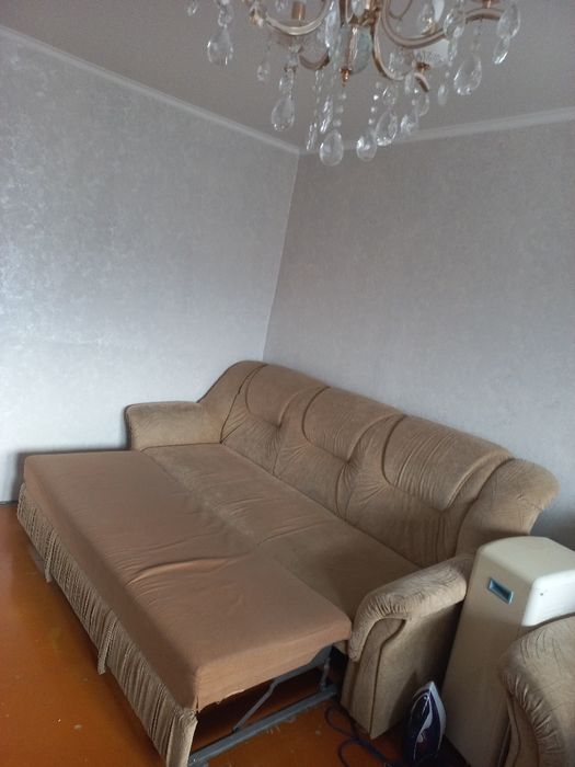 Мягкий уголок б/у бесплатно