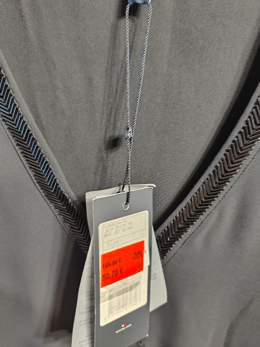 Rochie Tommy Hilfiger cu eticheta