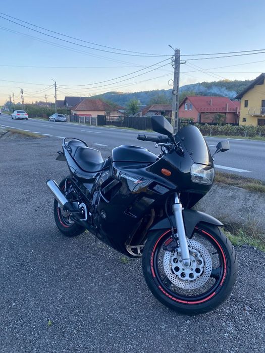 Vând moto Suzuki gsx600,din 1995