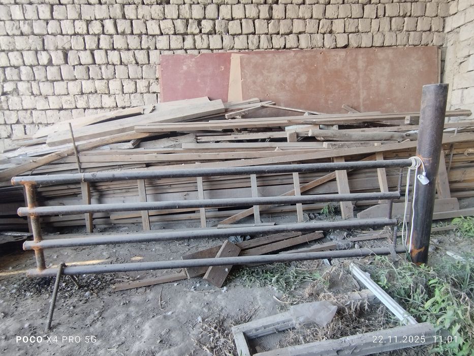 Taxta strapela bololik va boshqalar sotiladi,