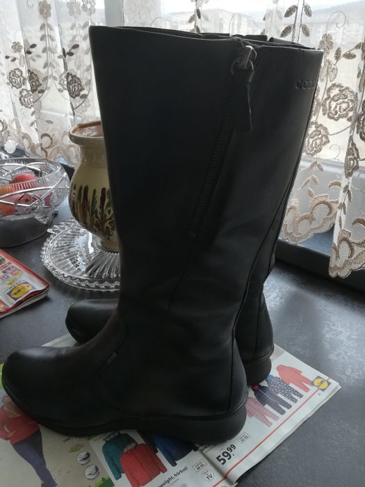 Vând cizme damă mărimea 41 Ecco