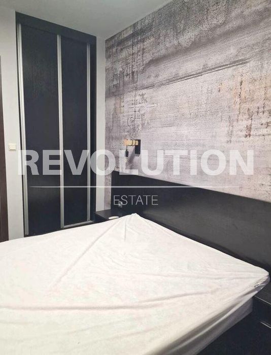 Дава се под наем Тристаен апартамент в Варна, Център - 82 кв.м за 675 € - Снимка #4