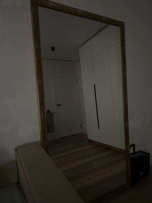 Продам большое зеркало