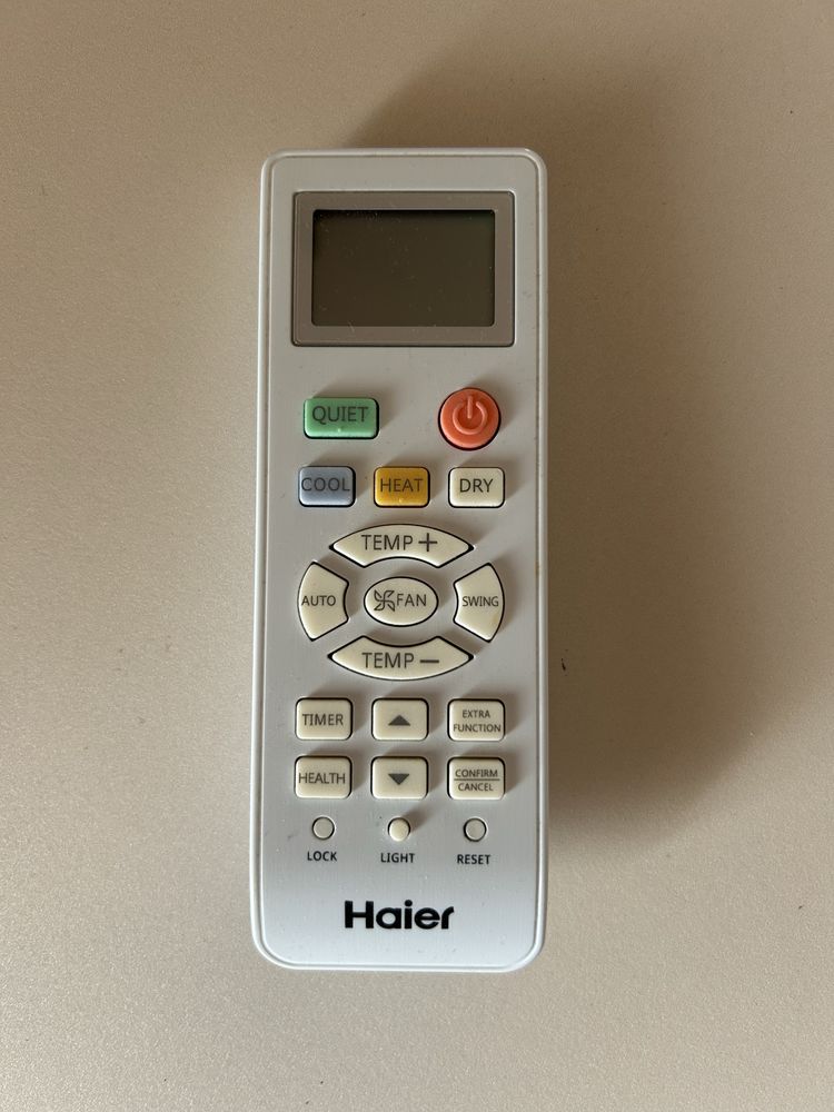 Инверторен климатик Haier 9 000 BTU – пълен комплект, работещ!