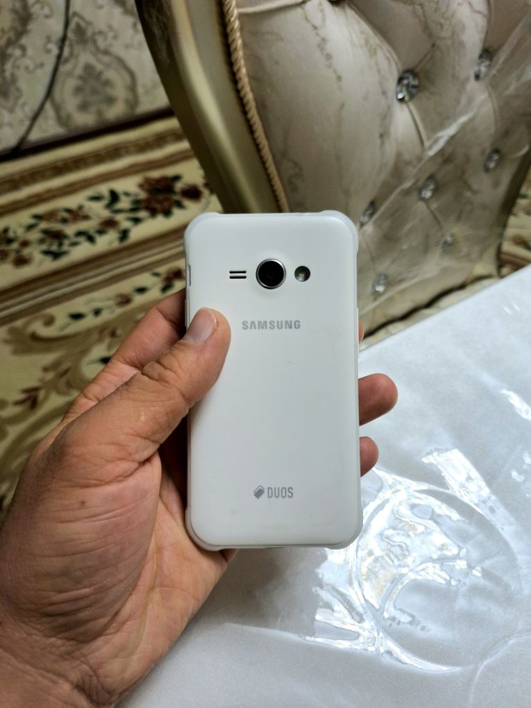 Samsung galaxy J1 Ace ideal sostayana ishlashi zör aybi yöq