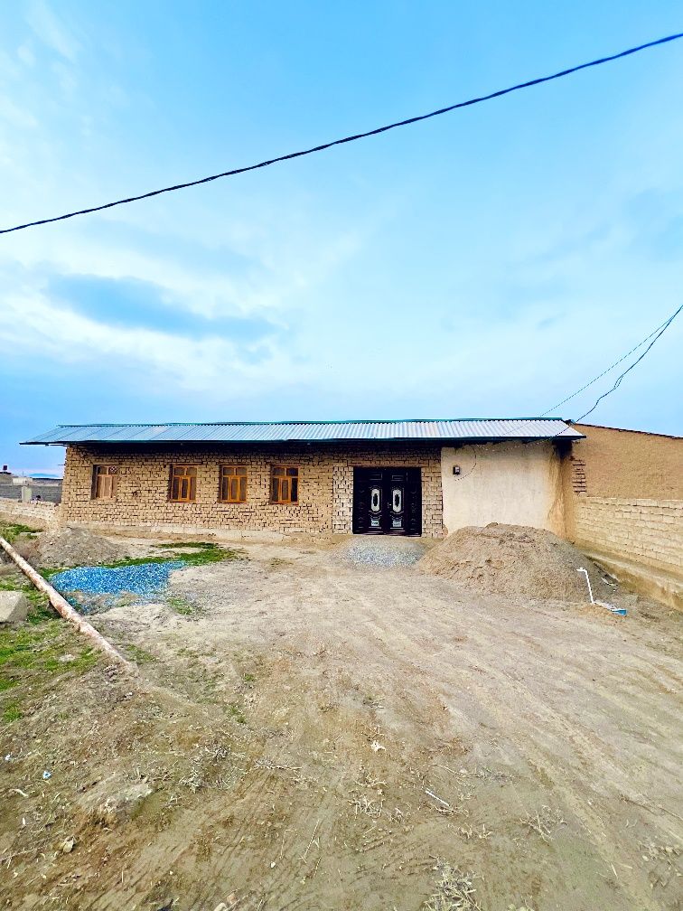 Hovli Qarshi shaxrida joylashga  12 sotix