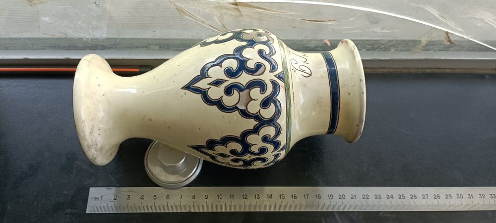 Ваза Алма Ата ретро винтаж