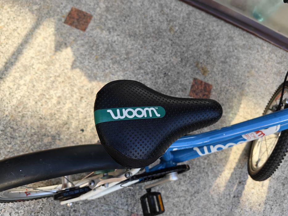 Woom 3 .  cu cric si casca