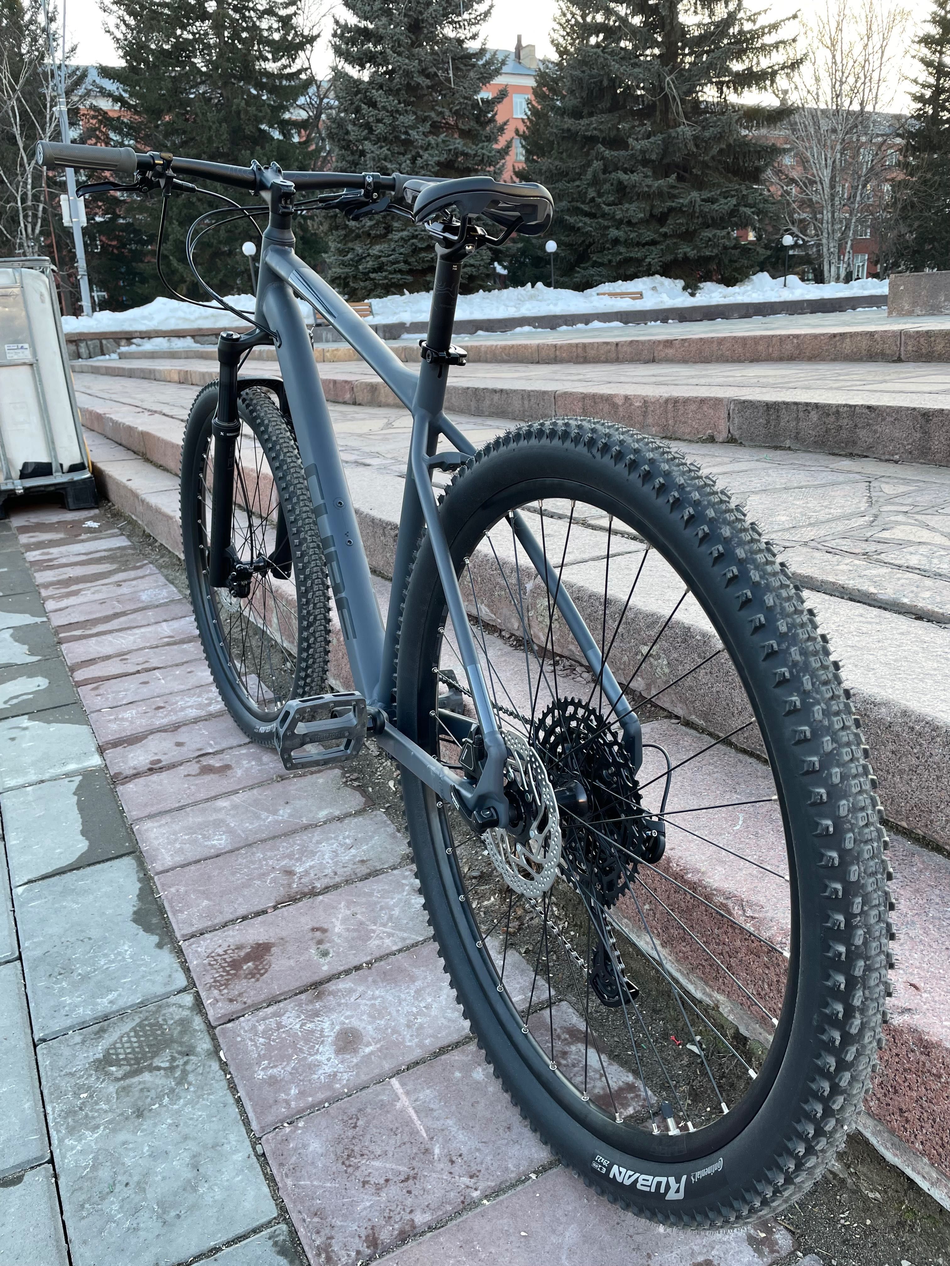 Продам велосипед MTB Cube Acid 2024