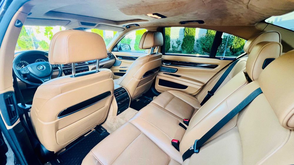 B M W 740d Xdrive (4x4) 313 CP Facelift FULL LASER i N D i V i D U A L