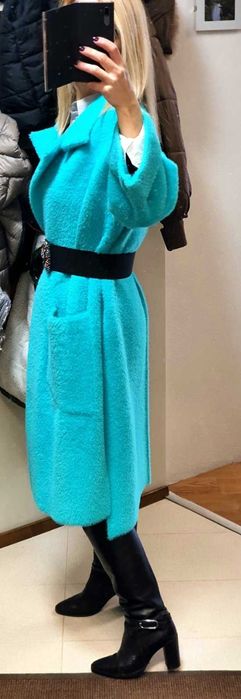 Дамско палто тип халат в бонбонен цвят