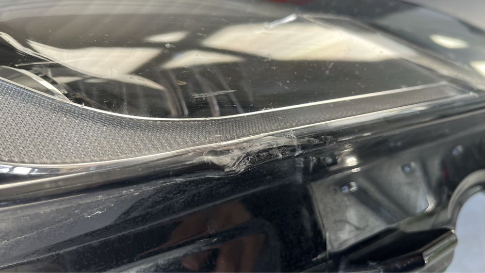 Десен фар Jaguar XF X260 (2015-2024)