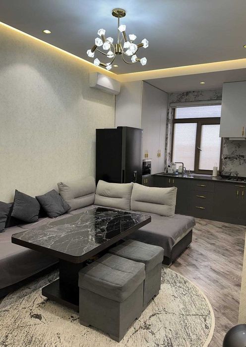 Срочно!!! Сдаётся 1Х 5/9 евро кв центр города в Метро ойбек а28