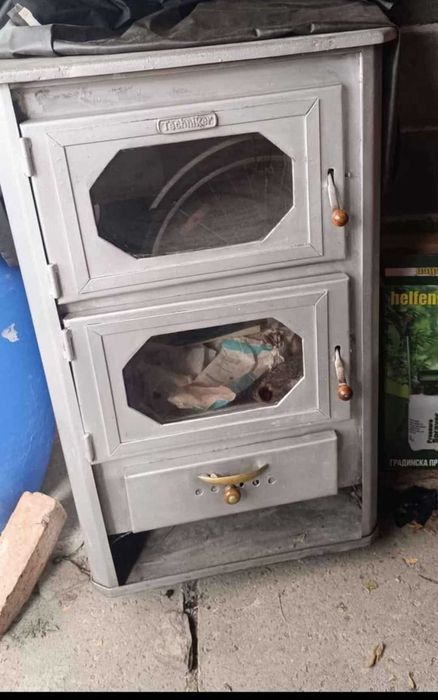 Продавам печка с водна риза
