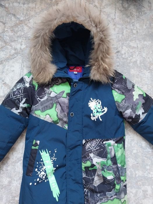 Зимняя куртка для мальчика на 7-9лет
