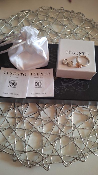 Пръстен и висулки за обеци Ti sento