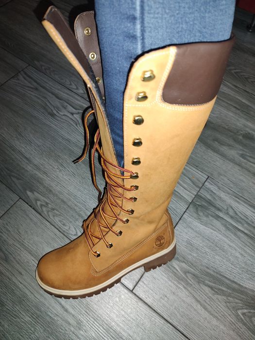 Cizme Timberland ,cadou  altă pereche de Timberland.