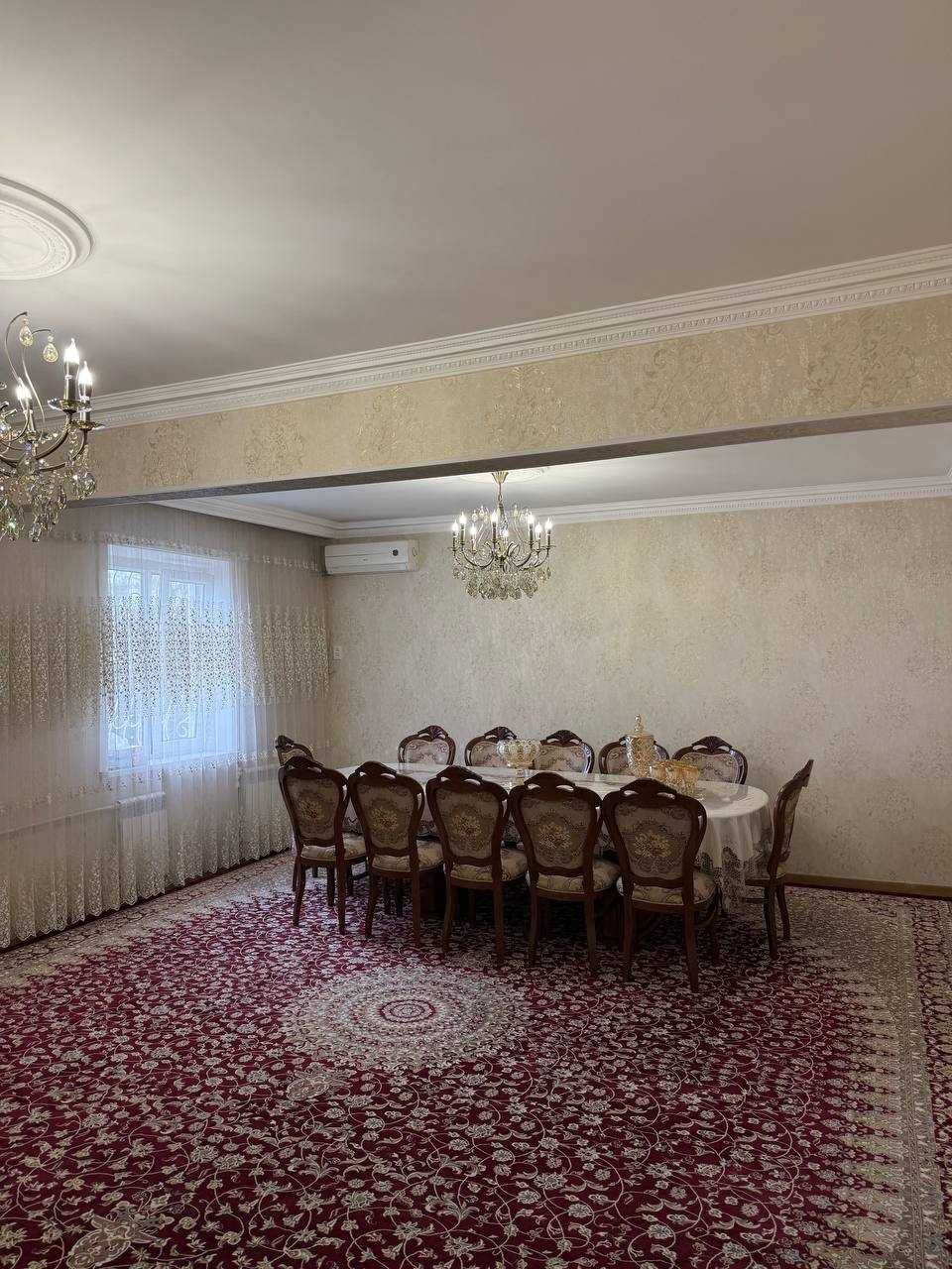 Продается квартира на Алмазарском районе ориентир Медгородок базар