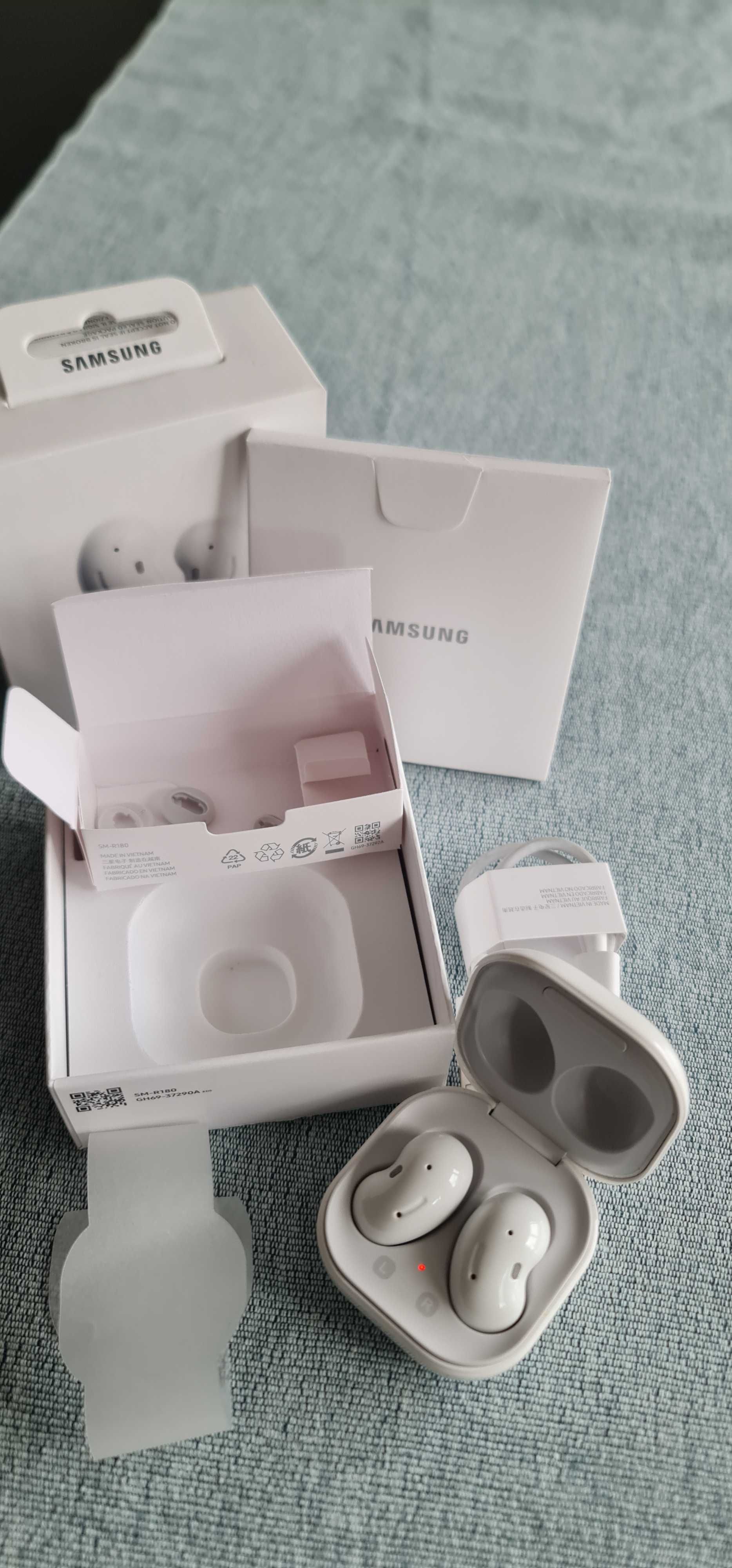 Безжични слушалки Samsung Buds Live SM-R180 бели
