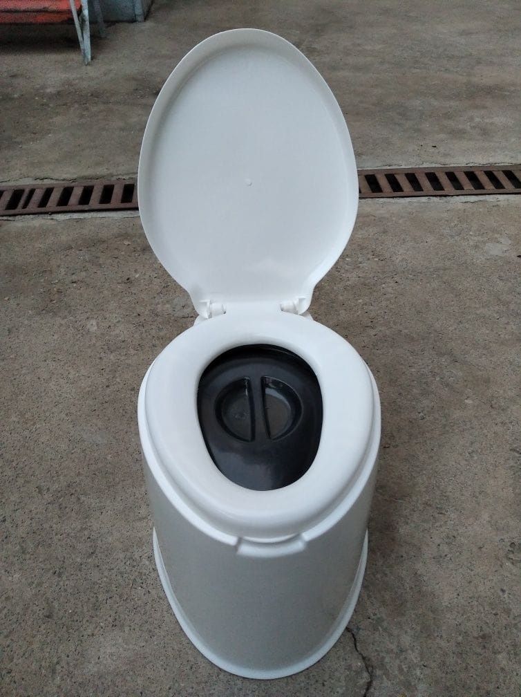 Биотулет новые  горшок пластиковые унитазы  био туалет