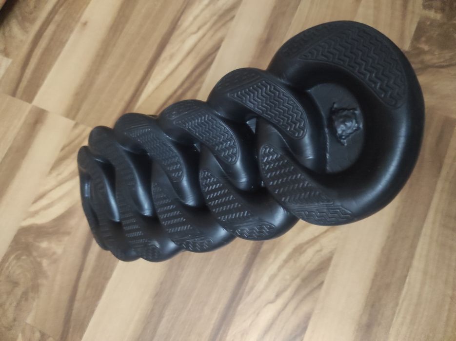 Versace chain reaction triple black