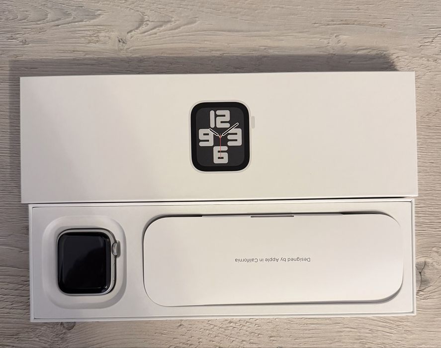 Apple Watch SE gen2 40mm cu Milanese Loop