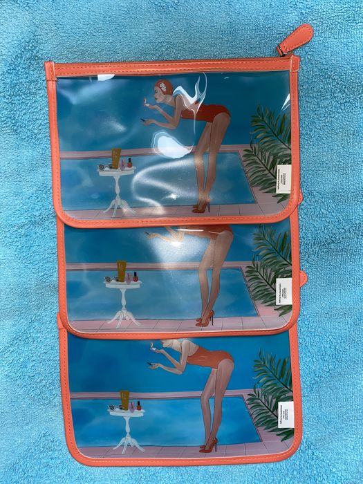 Douglas Несесер с цип за козметика, гримове.