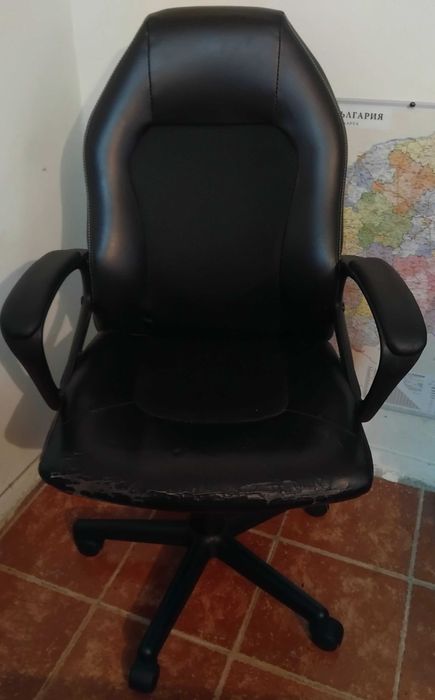 Геймърски стол  черен