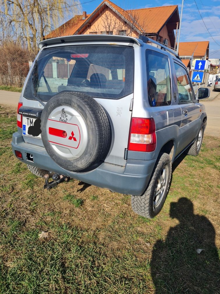 Vând Mitsubishi Pajero Pinin 4x4 benzina 2005