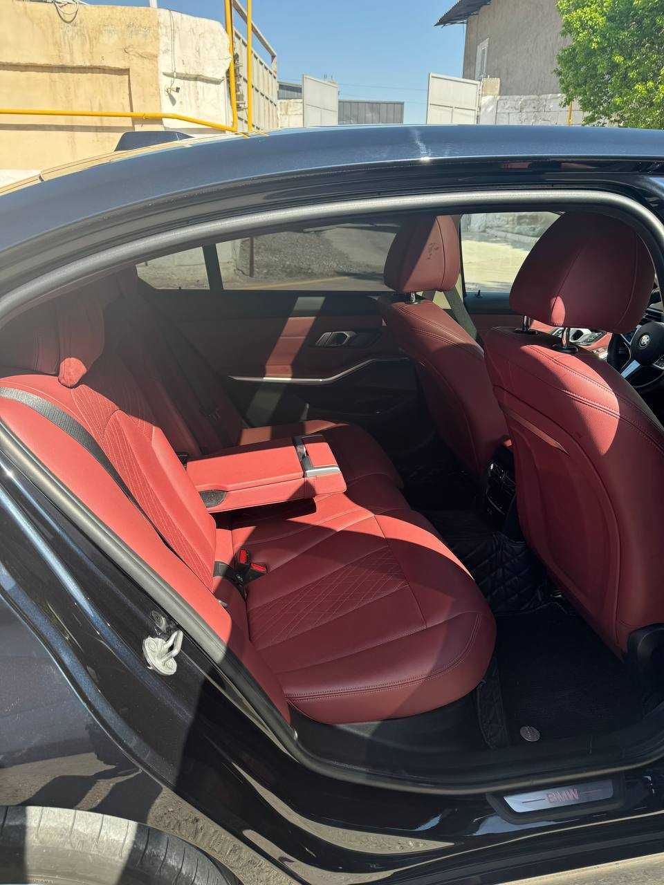 продам свой авто BMW i3 электромобиль