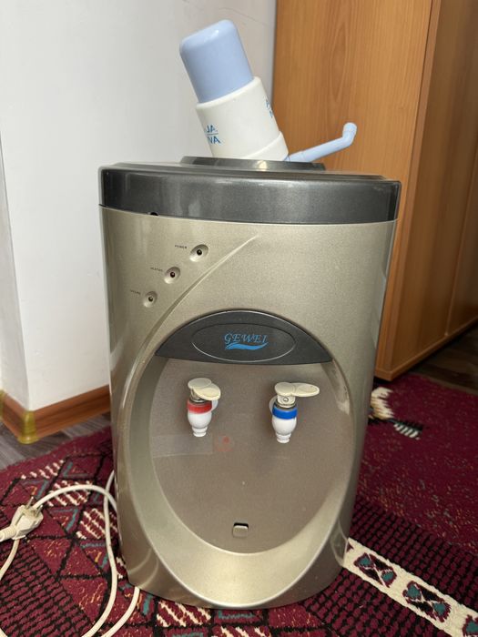 Настольный кулер для воды