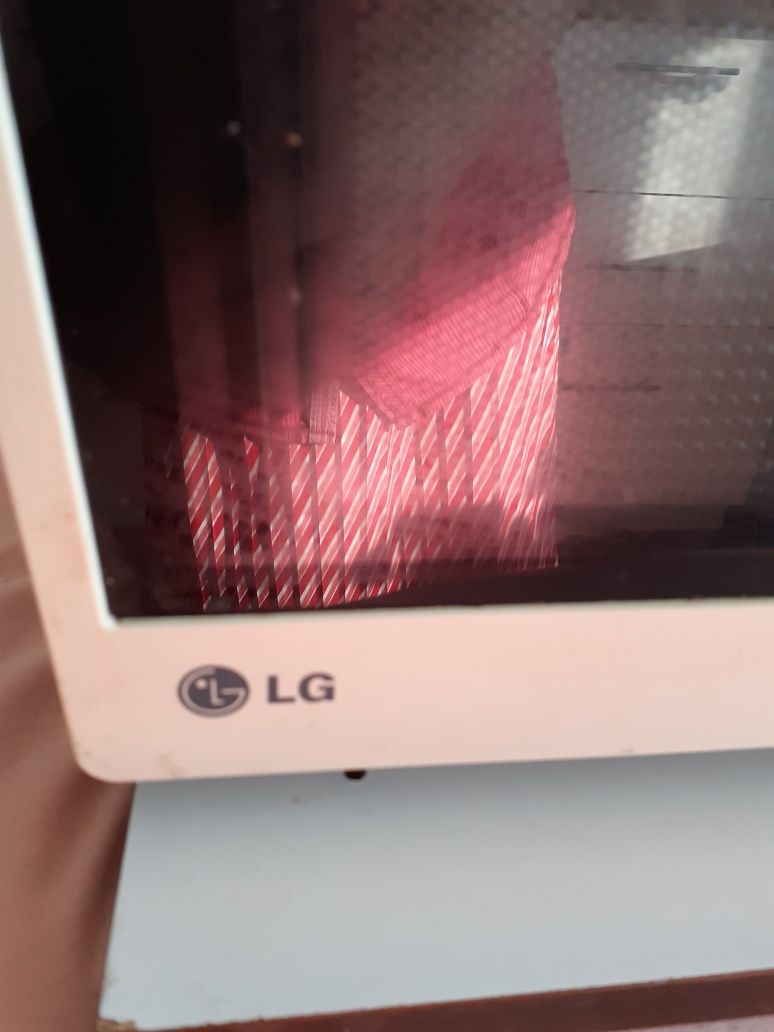 Микровълнова фурна LG