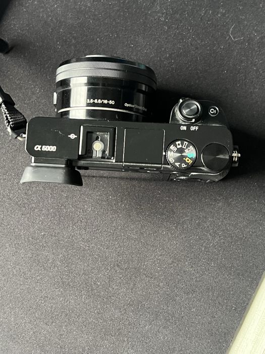 Sony a6000 +16-50mm