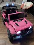 Masina electrica cu telecomanda Jeep Wrangler Rubicon 4x4