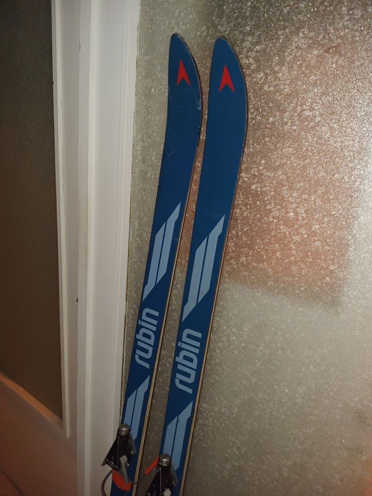 Schiuri Reghin de colectie Rubin Skiuri Ski