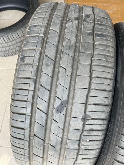 255 40 21 Hankook anvelope Vara