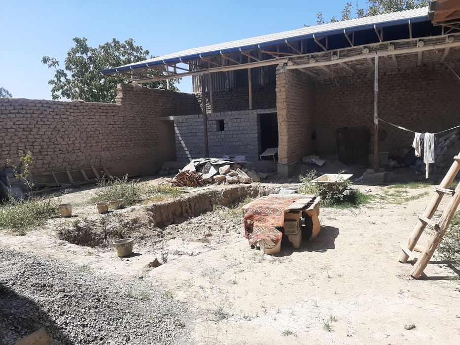 Ховли сотилади килишилган холда