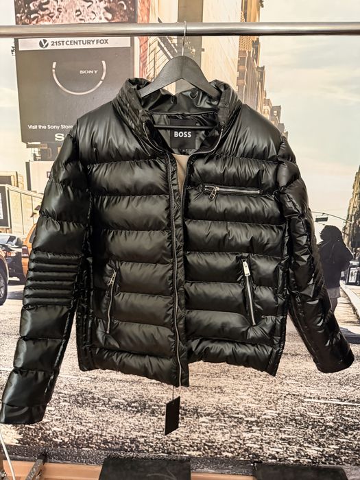 BOSS яке — черно, размери S–XXL, ново