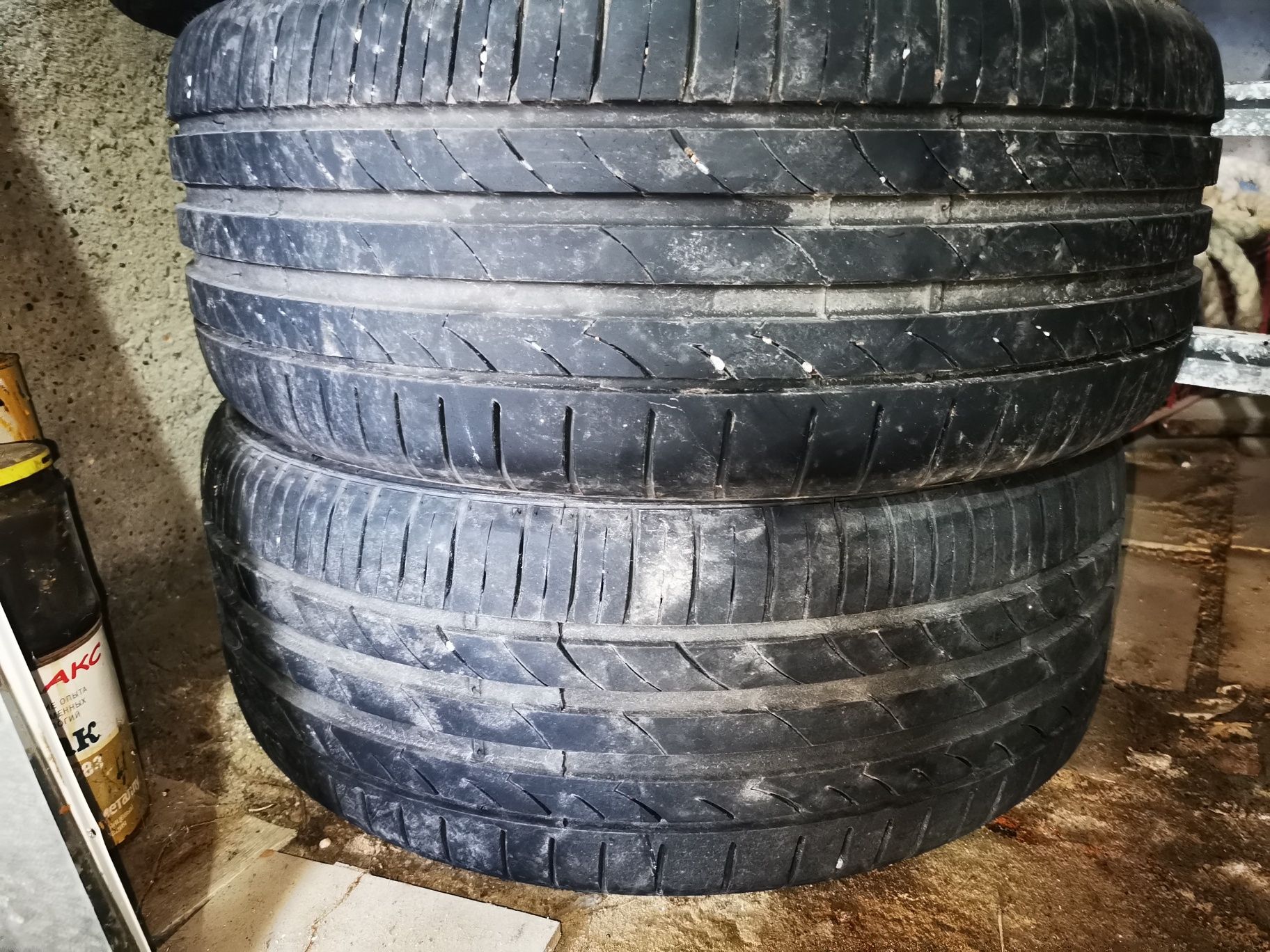 Шины 235/40/19 Летние Б/У