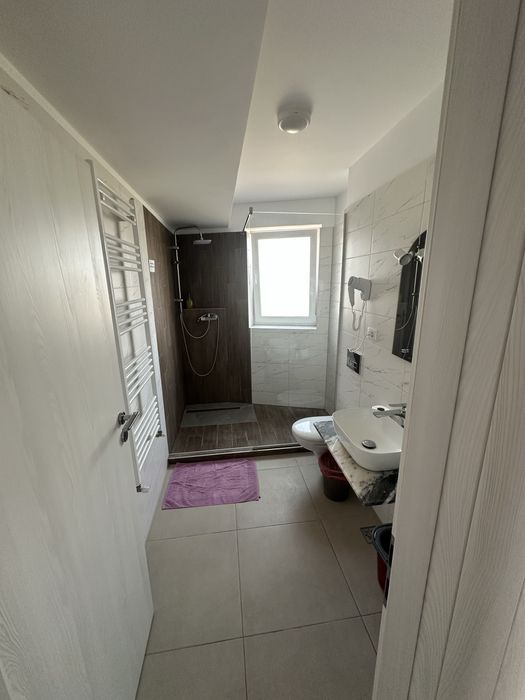 (FARA ESCORTE) Cazare Brasov Garsoniera regim hotelier Coresi mall